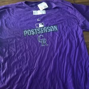 Mens Colorado Rockies tshirt